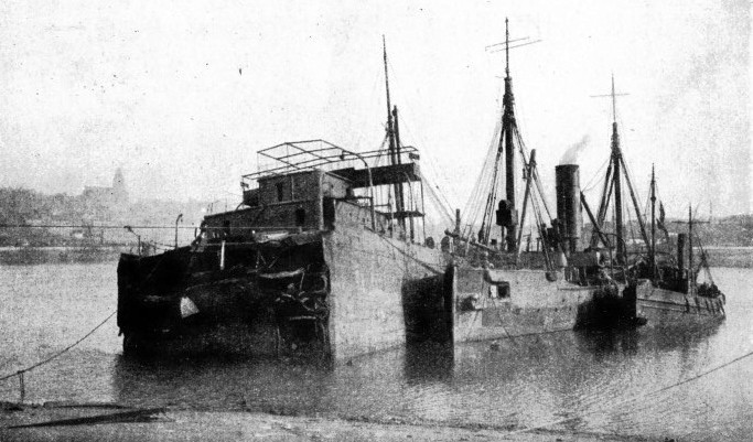 THE ARABY’S BOW beached in Boulogne Harbour