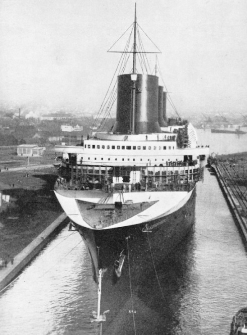 The Normandie has a gross tonnage of 86,496