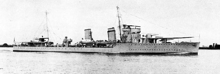 THE CANADIAN DESTROYER SAGUENAY