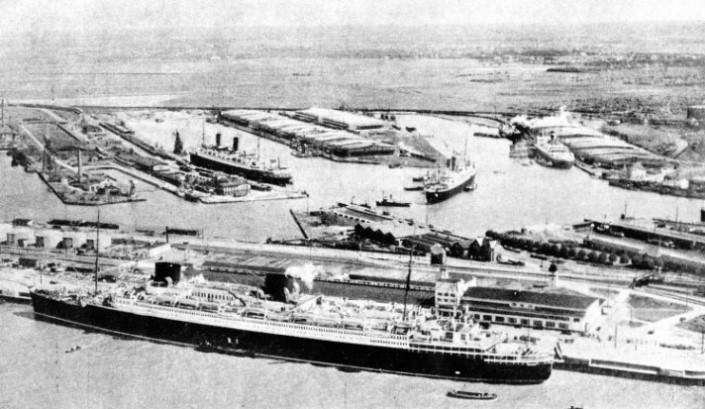 the Norddeutscher Lloyd liner Bremen at Bremerhaven