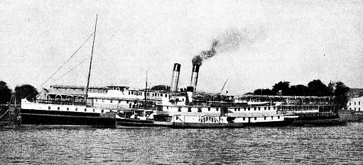 The paddle steamer Washington, of 2,376 gross tons