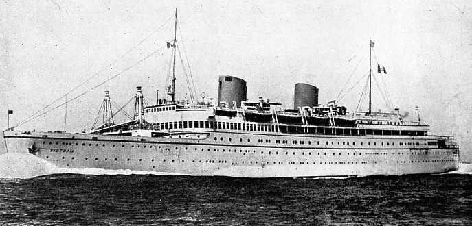 LLOYD TRIESTINO LINER VICTORIA