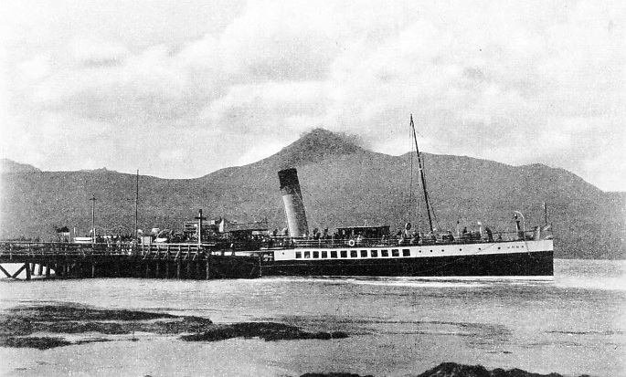 the paddle steamer Juno, 592 tons gross, at Brodick Pier