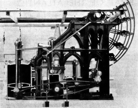 ROBERT NAPIER’S STEAMERS before 1845 were generally powered by side-lever engines of the type illustrated