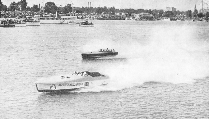 A few seconds after the starting gun had sounded for the Harmsworth Trophy race in September 1931